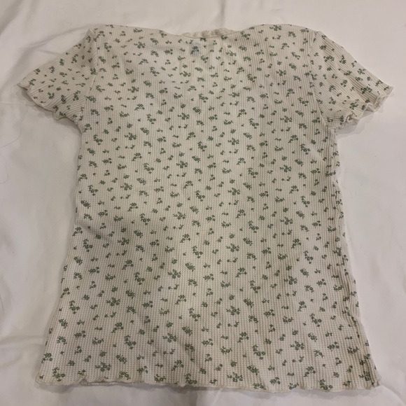 Brandy melville t-shirt - Picture 3 of 3